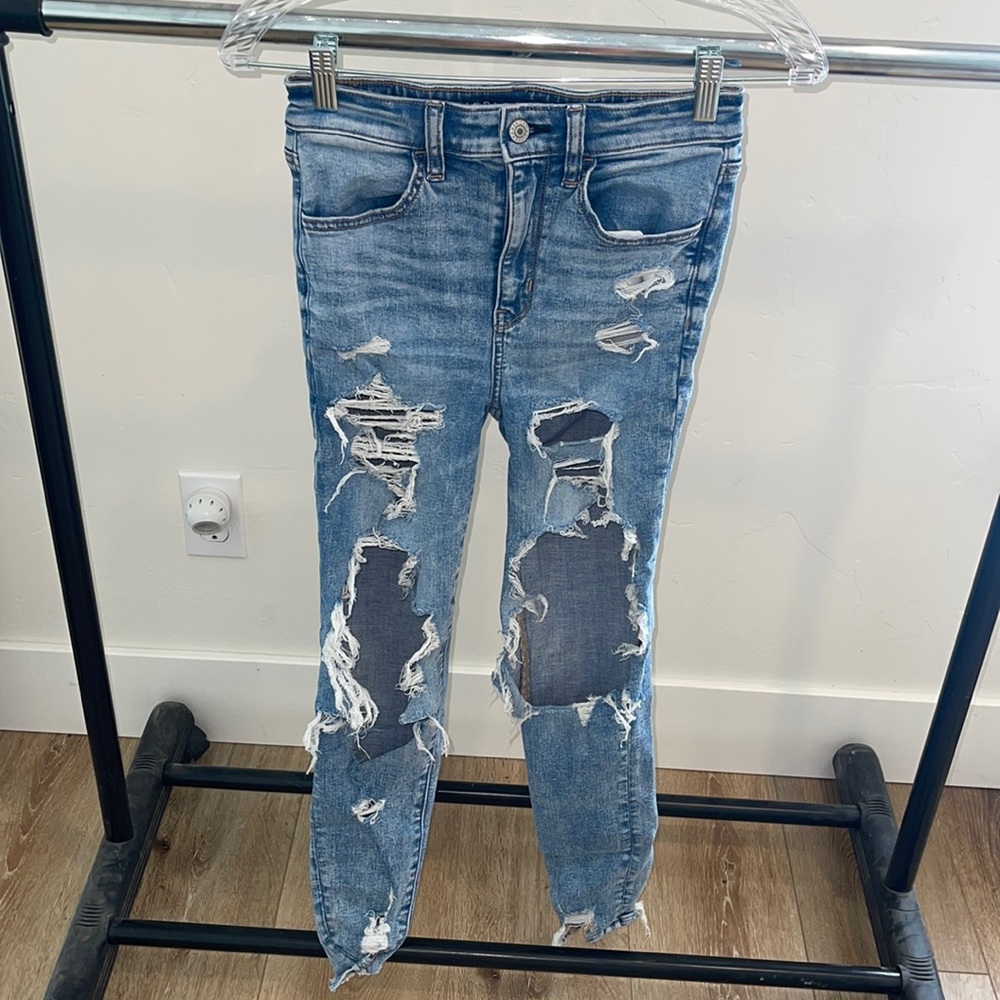Distressed AEO jeans